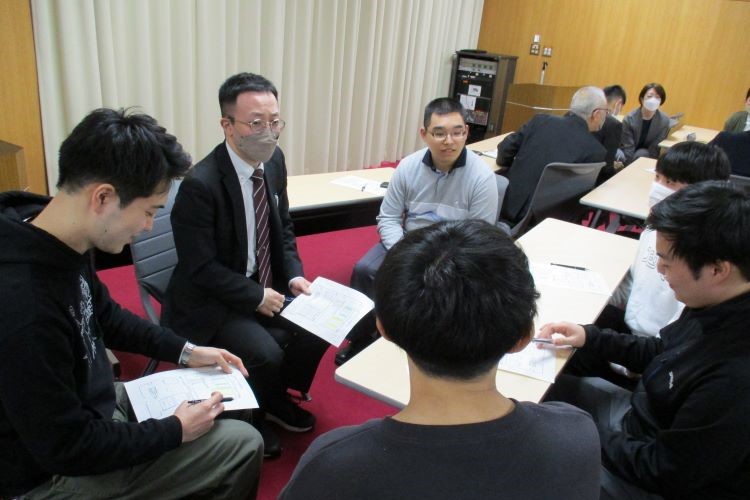 理論と実践との往還・融合に挑む