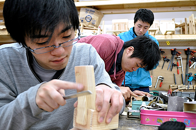 弘前大学 教育学部　技術教育　木工