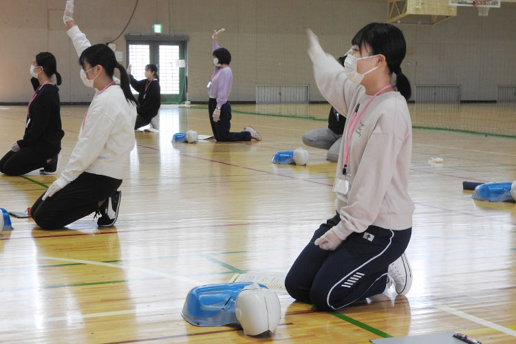 弘前大学 教育学部　養護教諭養成課程　実習　耳